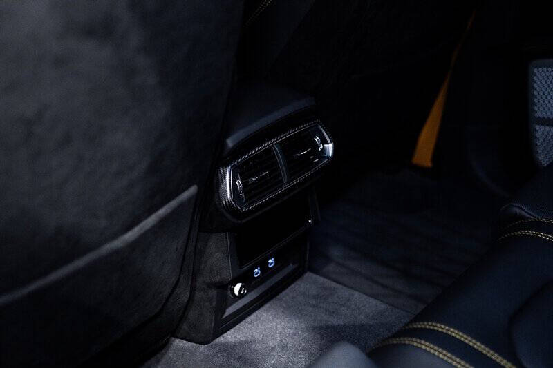 2023 Lamborghini Urus Performante