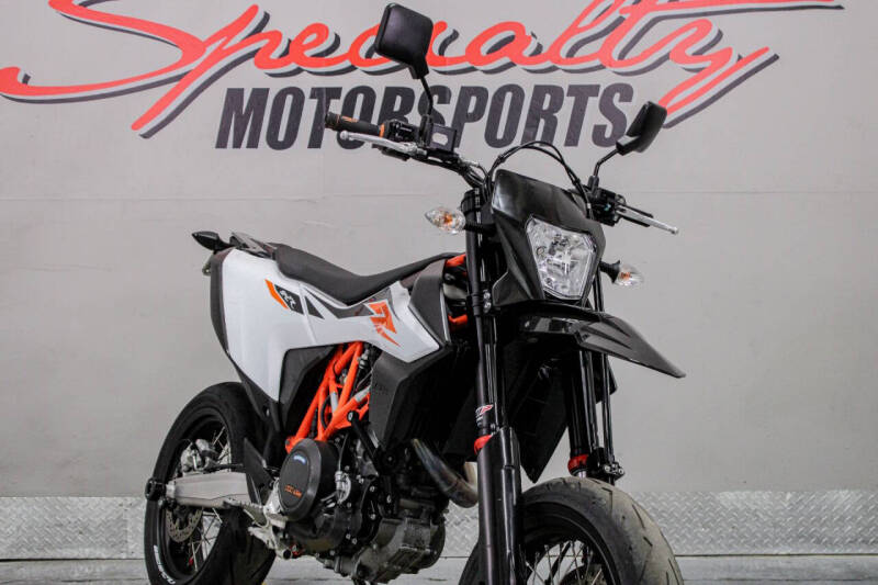 2019 KTM 690 SMC R