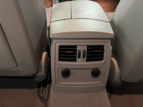 2004 BMW 5 Series 525i