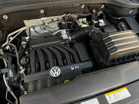 2022 Volkswagen Atlas Cross Sport V6 SE