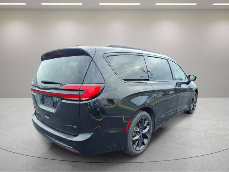 2025 Chrysler Pacifica Limited