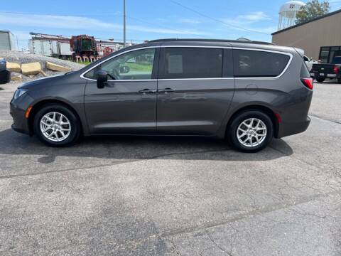 2021 Chrysler Voyager for sale at MIDTOWN MOTORS in Union City TN