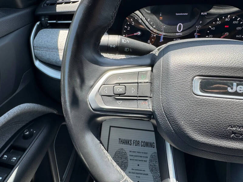 2022 Jeep Compass Latitude Lux