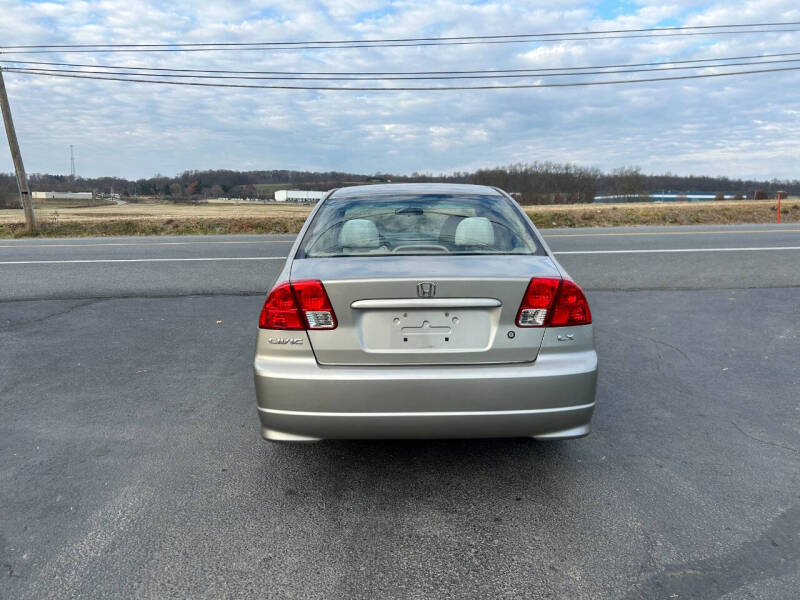 2005 Honda Civic LX photo 17