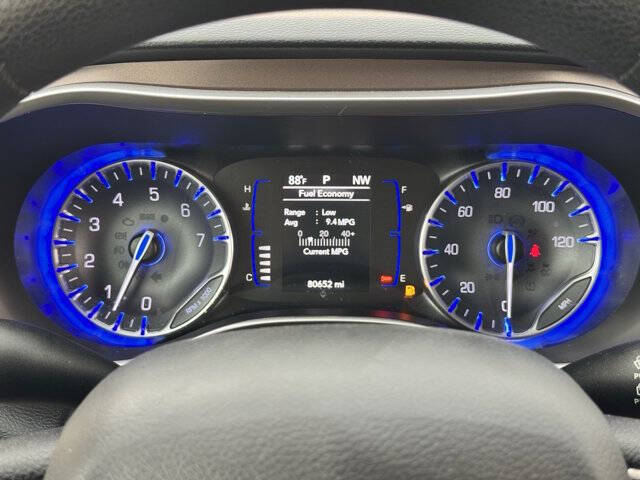 2020 Chrysler Voyager LX