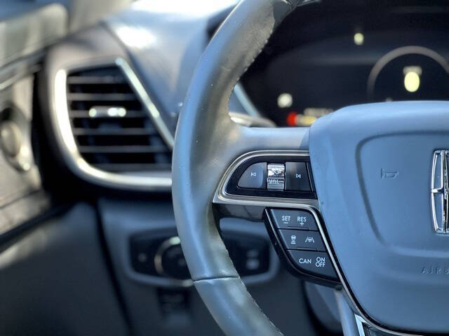 2019 Lincoln Nautilus Reserve