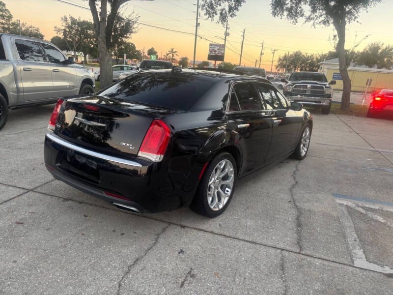 2018 Chrysler 300 C
