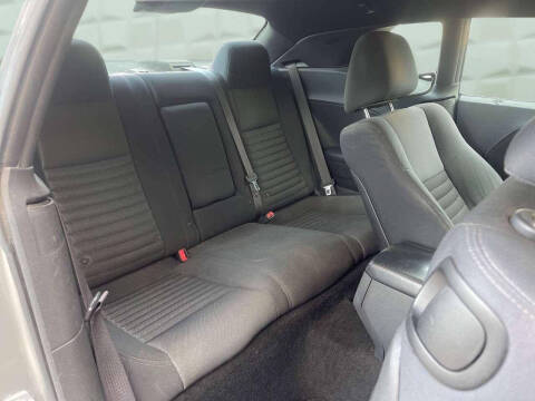 2014 Dodge Challenger SXT