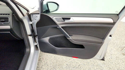 2016 Volkswagen e-Golf SE