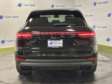 2023 Porsche Cayenne