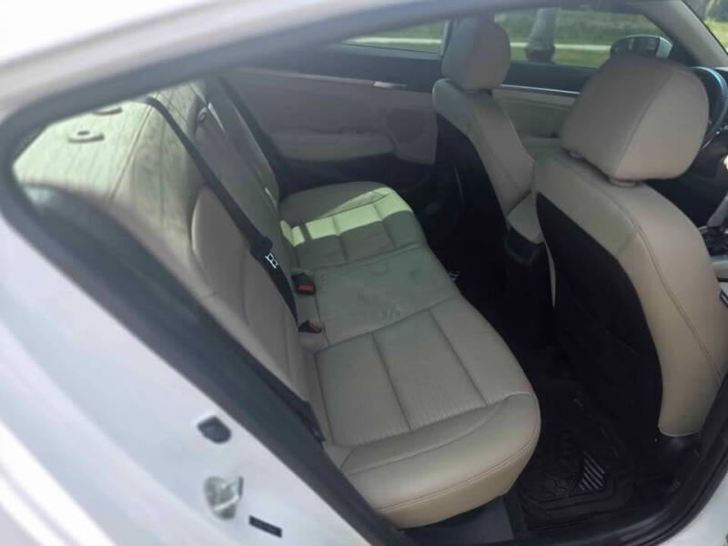 2020 Hyundai Elantra