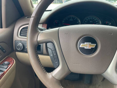 2014 Chevrolet Suburban LT