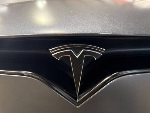 2022 Tesla Model X Plaid