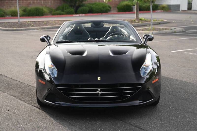 2016 Ferrari California T
