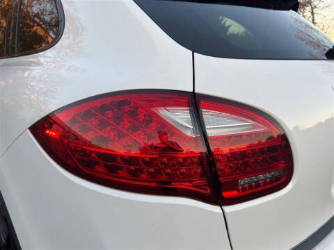 2012 Porsche Cayenne S Hybrid