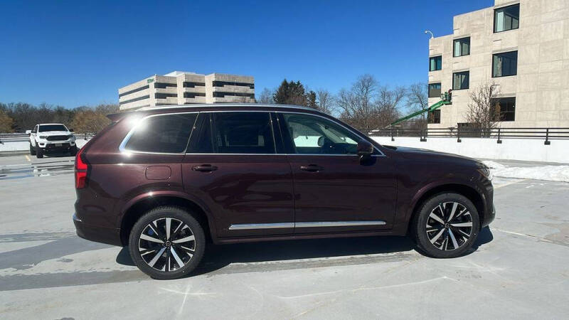 2026 Volvo XC90 B5 Core