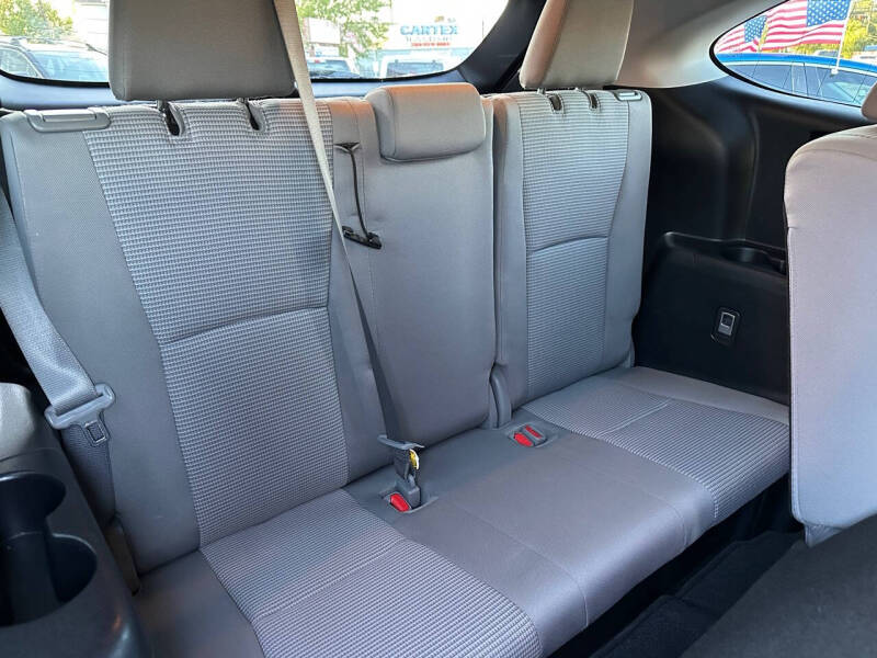 2020 Toyota Highlander L