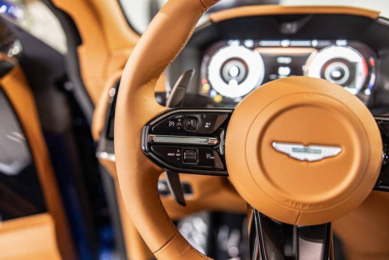 2026 Aston Martin DBX 707