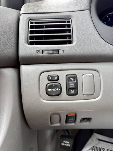 2008 Toyota Sienna CE 8-Passenger