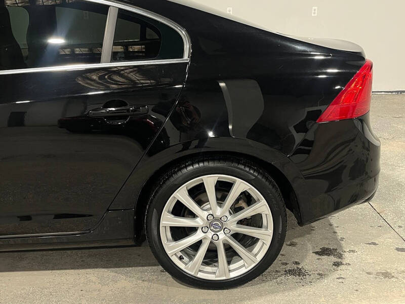 2016 Volvo S60 T5 Drive-E Inscription Platinum