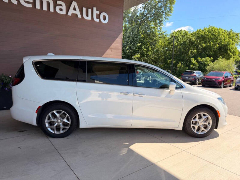 2018 Chrysler Pacifica Touring Plus