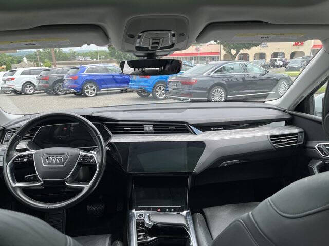 2024 Audi Q8 e-tron quattro Prestige