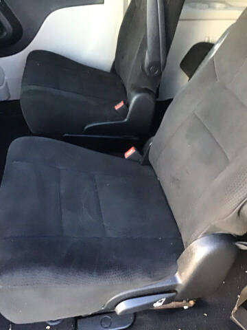 2011 Dodge Grand Caravan Crew