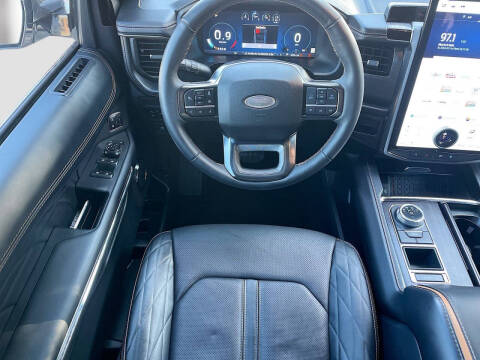 2024 Ford Expedition Platinum