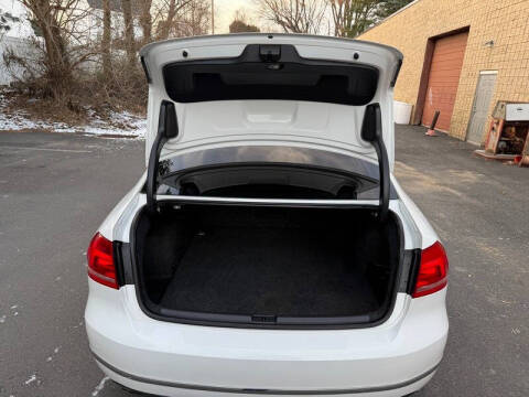 2013 Volkswagen Passat TDI SEL Premium