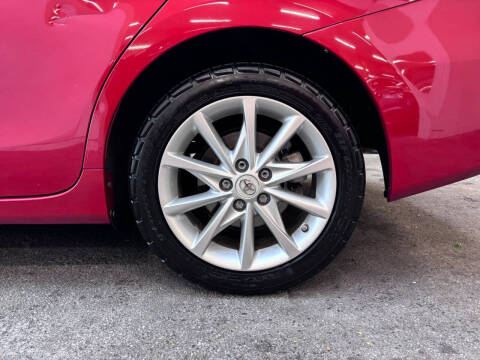 2012 Toyota Prius v