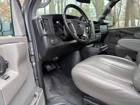 2017 Chevrolet Express LS 3500