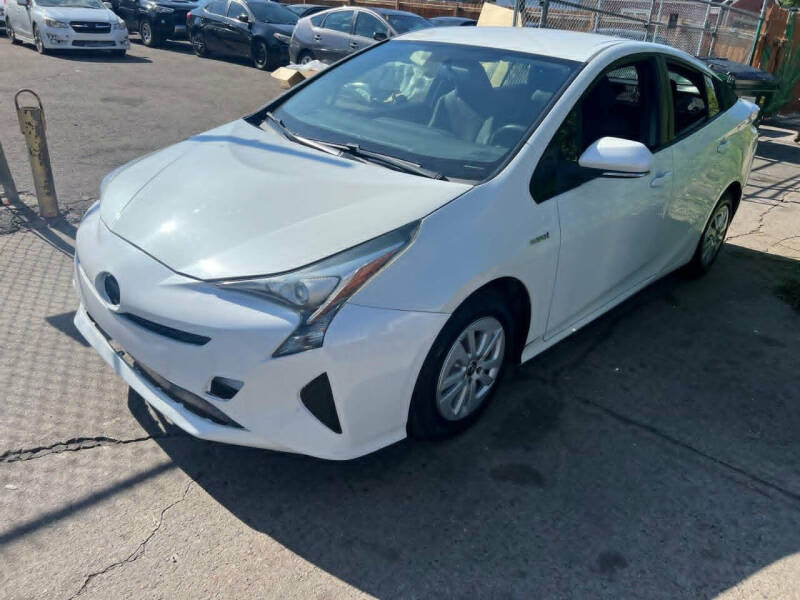 2016 Toyota Prius Two