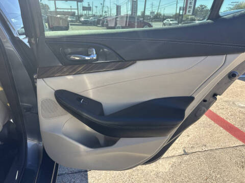 2016 Nissan Maxima Platinum