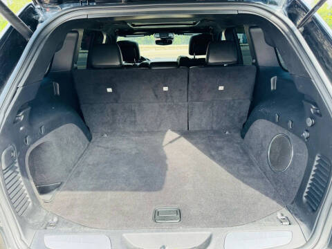 2019 Jeep Grand Cherokee SRT