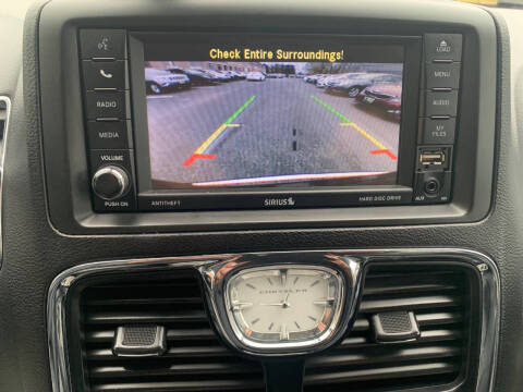 2016 Chrysler Town and Country Touring