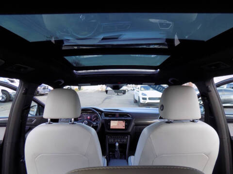 2018 Volkswagen Tiguan 2.0T SEL Premium 4Motion