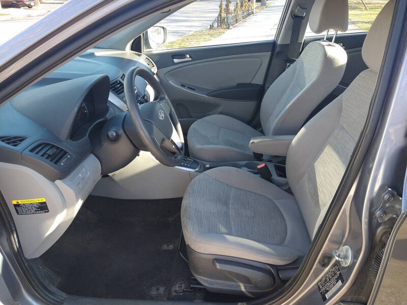 2016 Hyundai Accent SE