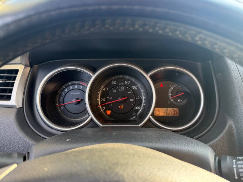 2012 Nissan Versa 1.8 S