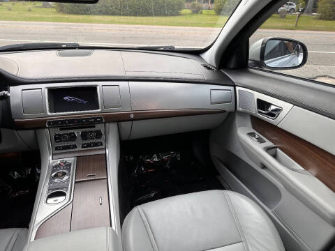 2012 Jaguar XF