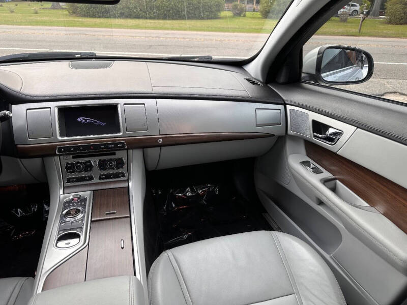 2012 Jaguar XF