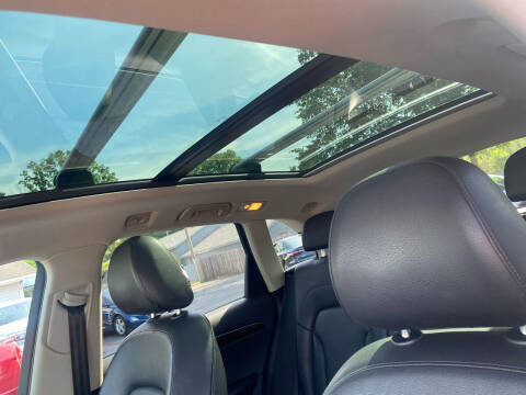 2012 Audi Q5 2.0T quattro Premium Plus