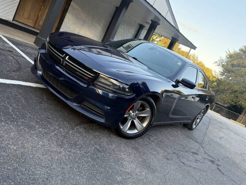 2015 Dodge Charger SE's photo