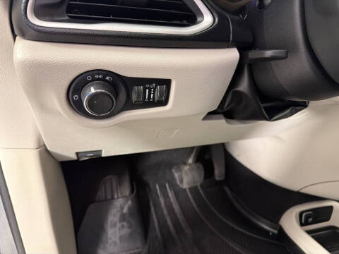 2018 Chrysler Pacifica LX