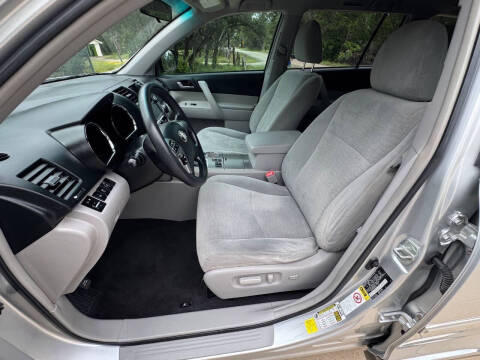 2013 Toyota Highlander Plus
