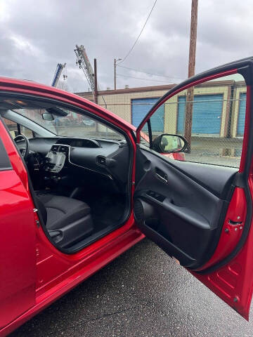 2022 Toyota Prius LE AWD-e