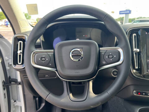 2026 Volvo XC40 B5 Core