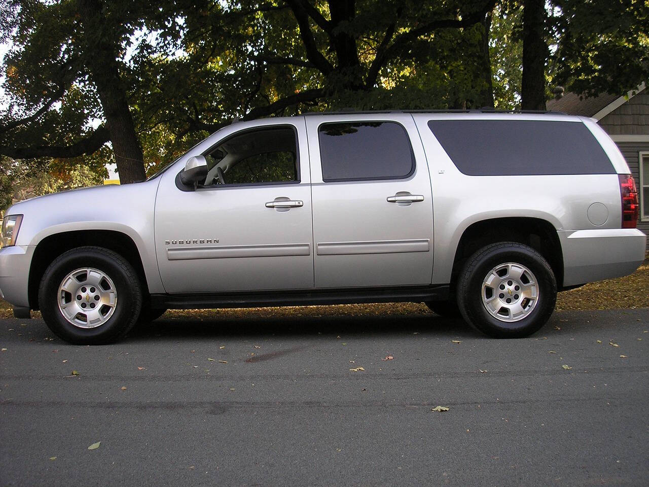 2013 Chevrolet Suburban for sale at Gesswein Auto Sales in Shakopee, MN