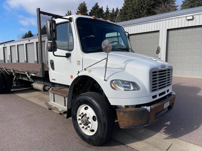 2012 Freightliner Business class M2