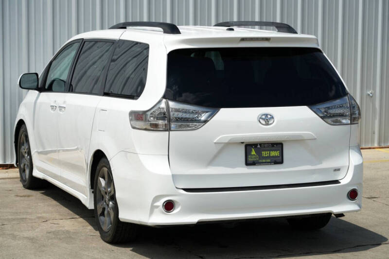 2015 Toyota Sienna