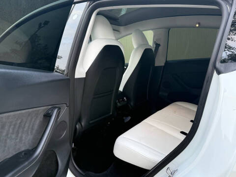 2023 Tesla Model Y Long Range
